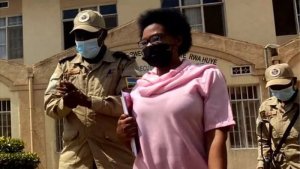 "Munyenyezi afite uburenganzira bwo kurega ubushinjacyaha gukoresha inyandiko mpimbano"-Urukiko