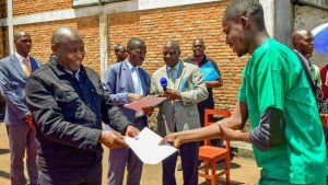 Burundi: Perezida Ndayishimiye yiyemeje gufungura imfungwa nyinshi, 558 zaraye zirekuwe muri Rutana