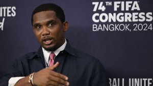 Samuel Eto'o yahaye gasopo umutoza leta yatsindagiye ku ikipe ya Cameroon