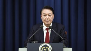 Urukiko rwemeje ko Yoon Suk-yeol wabaye Perezida wa Koreya y'Epfo afungwa