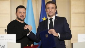 Perezida Macron yavuze ko nta ntwaro u Bufaransa buzongera guha Ukraine
