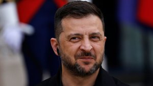 Zelensky azava ku butegetsi nyuma y'intambara