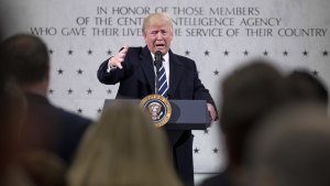 Trump yohereje intasi za Amerika muri Venezuela