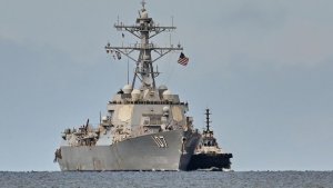 Amerika ikomeje kohereza amato y'intambara hafi ya Venezuela