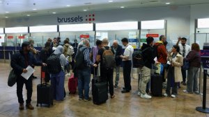 Ikibuga cy'indege cya Bruxelles cyahagaritse imirimo kubera kwikanga drone