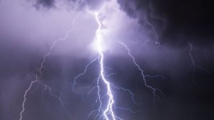 Burera: Abagabo babiri bakubiswe n'inkuba barapfa