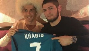 Inshuti ya Cristiano Ronaldo yahishuye impamvu yatumye ava muri Juventus