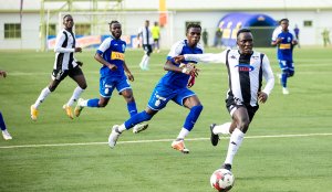 Rayon Sports yabuze ikipe iyisigariraho ipfa guhanyanyaza. Ese byagenze gute ngo yisange irushwa amanota 10 yose?