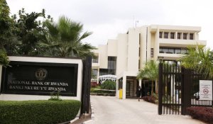 BNR yagaragaje ibihano ku bakora ubucuruzi mu madovize nta burenganzira