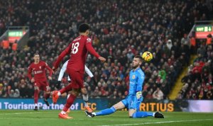Liverpool yanyagiye itababariye Man United yari ikiri mu byishimo bya Carabao Cup