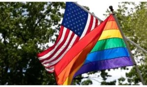Amerika: Ubufasha bwahabwaga abaryamana bahuje ibitsina bwatangiye gukurwaho