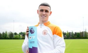 Phil Foden yabaye umukinnyi w'umwaka muri Premier League