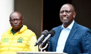 Politiki ya Kenya iravugwamo ibibazo bishobora gusiga visi perezida yegujwe
