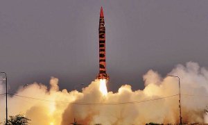 Pakistan yagerageje missile ballistique mu gihe intambara n'u Buhinde ikomeje gututumba