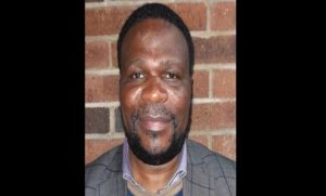 Pasiteri akurikiranyweho gutekera umutwe abayoboke be akacuza utwabo