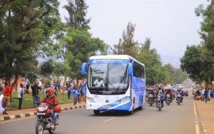 Munyakazi Sadate yijeje abafana ko agiye kubohoza imodoka y'ikipe yafatiriwe kubera umwenda
