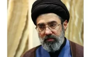 Umuhungu wa Ali Khamenei yatorewe gusimbura se nk'Umuyobozi w'Ikirenga wa Iran