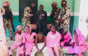  Nigeria: Abashimusi bateye ishuri, bajyana abanyeshuri bari mu bizamini