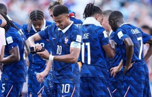 Ubushyuhe bukabije bwabaye imbogamizi mu mukino wahuje u Bufaransa na Paraguay mu Gikombe cy'Isi