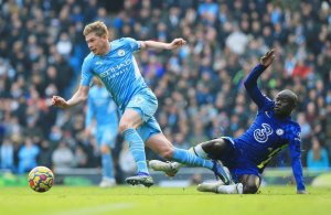 Kevin de Bruyne yashyize hanze abakinnyi 5 akunda barimo 3 bo muri Premier League