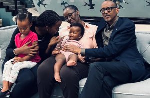 Perezida Kagame yavuze icyo yateguriye abuzukuru be mu minsi mikuru isoza umwaka