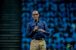 "Icyo twifuza ni ugukora ibirenze, tugahora twongera"Perezida Kagame yijeje Abajyanama b'Ubuzima iterambere
