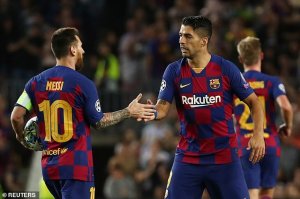 Luis Suarez yahishuye ko yirukanwe muri FC Barcelona kubera umubano we na Lionel Messi