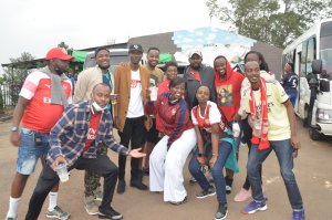 Gicumbi:Abafana ba Arsenal mu Rwanda bishyuriye Mituweli abantu 1000 banasura ingoro y'amateka y'urugamba rwo kubohora igihugu