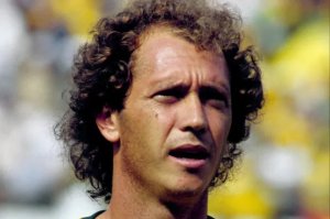 Umunyabigwi muri ruhago ya Brazil yakuwe ku kazi azira gukuba igitsina cye ku mukozi wa Hoteli