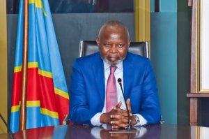 Kamerhe arifuza ko RDC itera u Rwanda nkuko Tshisekedi yabivuze