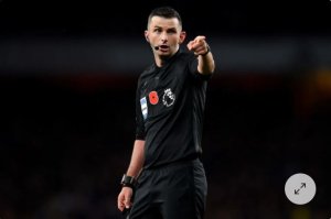 Abafana ba Arsenal batunguwe n'umusifuzi wahawe umukino bazasuramo Man City