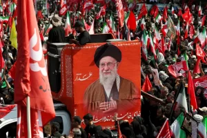 Umuyobozi w'ikirenga wa Iran yabujijwe kwitabira umuhango wo gushyingura Se