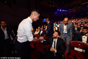 Lionel Messi yigaranzuye Cristiano Ronaldo mu bakinnyi binjije menshi kurusha abandi muri 2019 [URUTONDE]