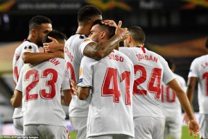 Manchester United yananiwe guhoza Abongereza isezererwa muri Europa League na Sevilla