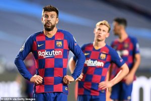 Abakinnyi benshi FC Barcelona yifuza kurekura bayigometseho 