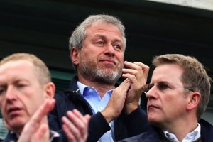 Umuherwe wa Chelsea yatanze akayabo ko kugura abakinnyi 3 bakomeye