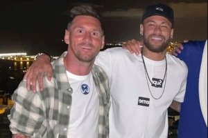 Neymar Jr yakoze ikintu gikomeye kugira ngo Messi yerekeze I Paris