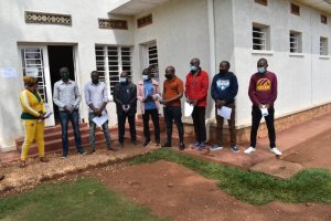 Kicukiro:Umunyamakuru Nsengimana n'abayoboke ba DALFA-UMURINZI bagejejwe imbere y'urukiko bwa mbere ntibaburana 