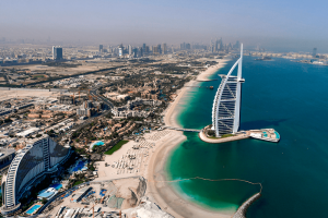 Bagurishije abana babiri kugira ngo babone amafaranga yo kujya I Dubai
