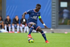 Idrissa Gana Gueye ari guhatirizwa gusaba imbabazi abatinganyi yanze gushyigikira