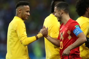 Cristiano Ronaldo ntari mu bakinnyi 5 Neymar Jr yemera ko bamurusha umupira