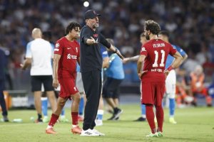 Jurgen Klopp yasubije abatekereza ko ashobora kwirukanwa muri Liverpool