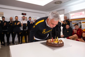 Jose Mourinho yakoze agashya ku isabukuru ye y'imyaka 60