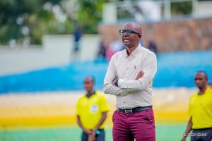 Rayon Sports yahakanye amakuru yavugaga ku mutoza wayo