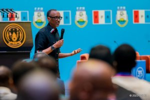 Perezida Kagame yahishuye ko hari abagambanira u Rwanda ngo rwamburwe inkunga
