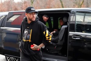 Hamenyekanye ibyo Neymar Jr yasabye Al Hilal ngo ayerekezemo birimo imodoka 8 zihenze ku isi