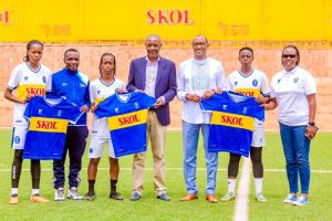 #Avugwa:APR FC yatomboye ikigugu [uko amakipe azahura muri 1/8 cy'igikombe cy'Amahoro]/Rayon Sports y'abagore yakoze ibirori