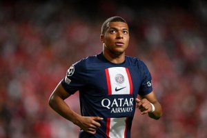 Kylian Mbappé ahembwa umushahara uruta uwa batanu bamukurikira muri PSG ubateranyije