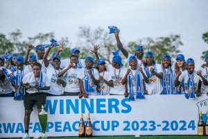 Rayon Sports y'abagore yayoraguye akayabo nyuma yo kwegukana ibikombe bibiri bikomeye mu Rwanda