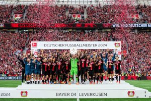  Bayern Leverkusen yatwaye igikombe cya shampiyona idatsinzwe [AMAFOTO]